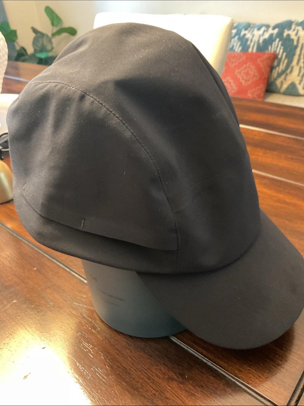 Lululemon Water Repellent Hat - Picture 3 of 10
